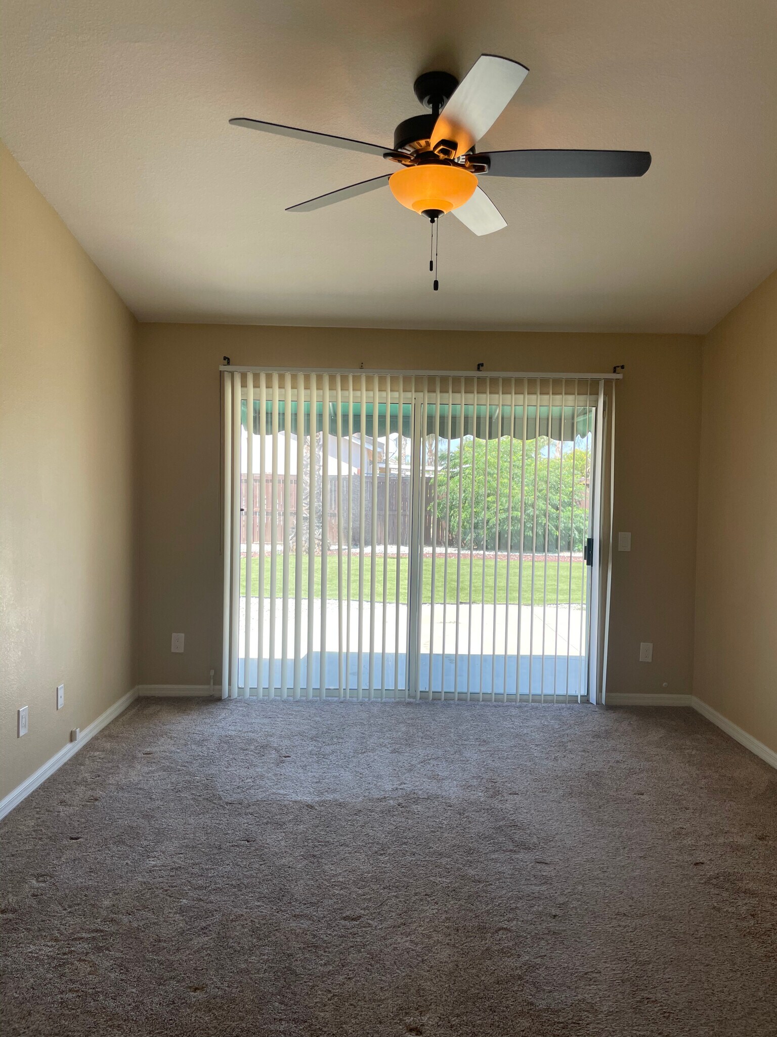 Master bedroom (bedroom 1) unfurnished view - 36155 Bergen St