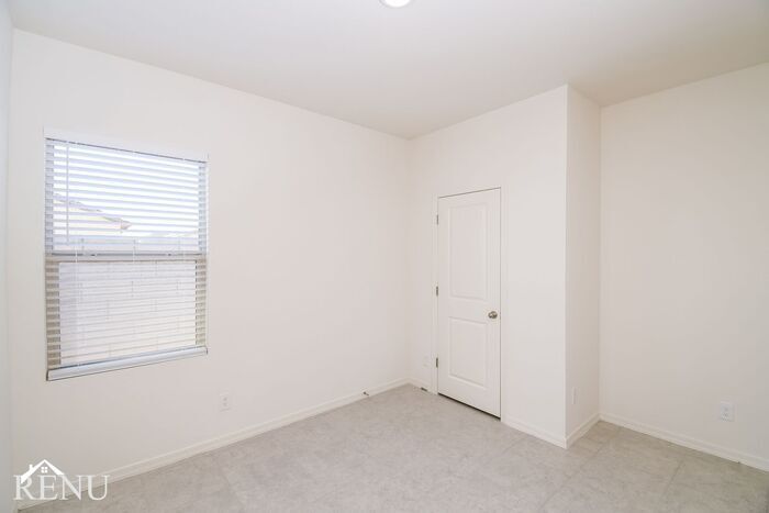 Building Photo - 35578 W San Capistrano Ave