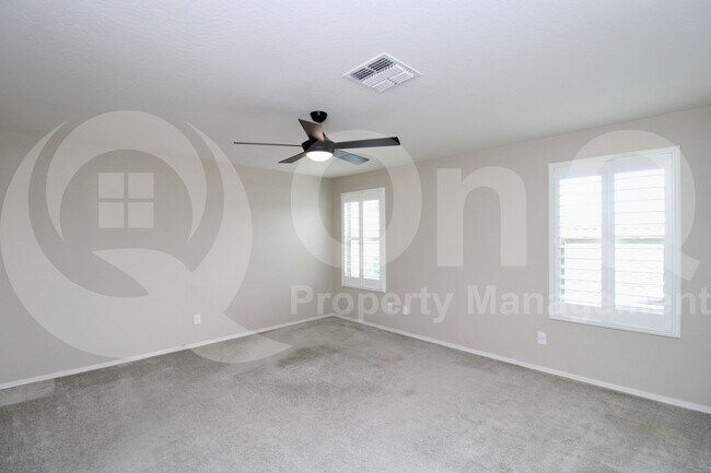 Building Photo - 1537 S Loren Ln