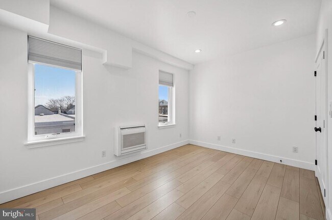 Building Photo - 633 N 64th St