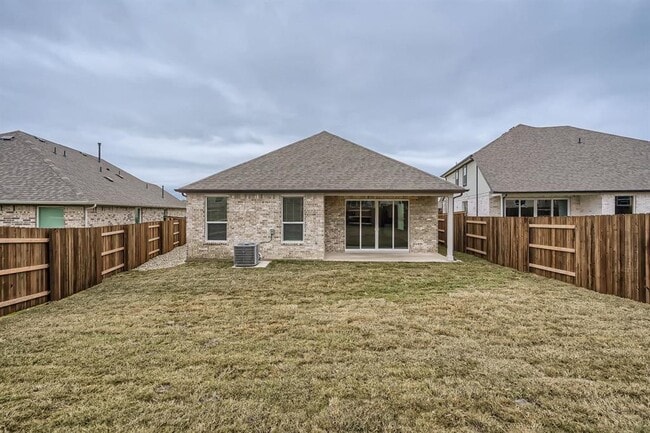 Building Photo - 2032 Wilsons Warbler Dr