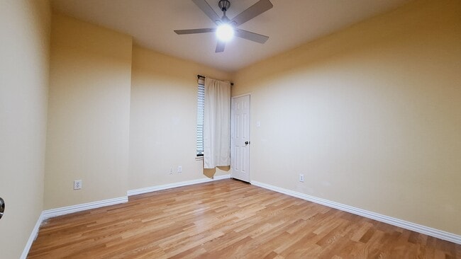 Building Photo - 5812 Lava Dr