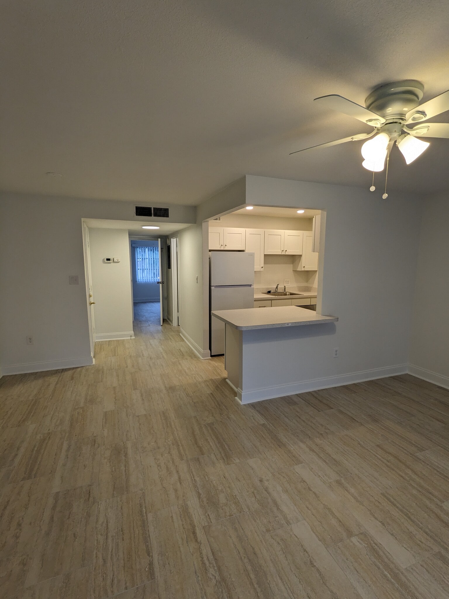 Building Photo - 359 S McMullen Booth Rd