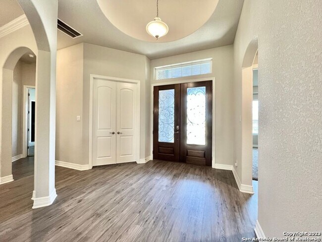 Building Photo - 30527 Setterfeld Cir