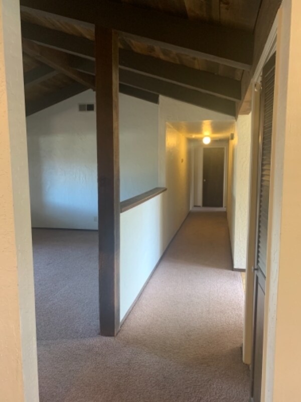 Building Photo - 810 Madrone Ave