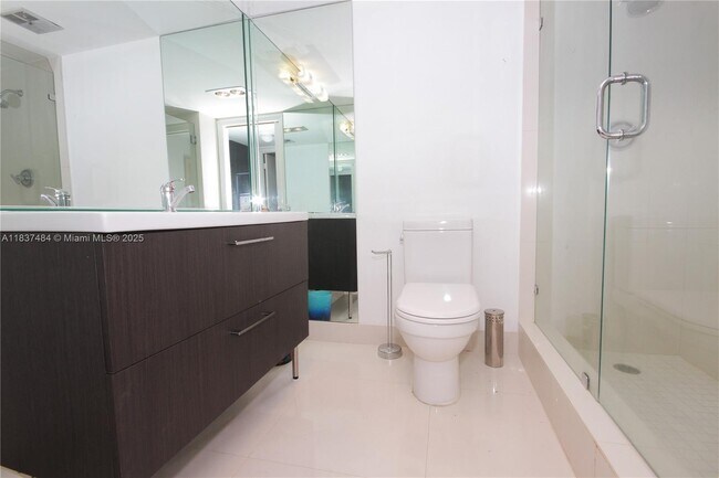 Building Photo - 1390 Ocean Dr