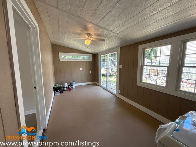Building Photo - 50 Baldy Ave