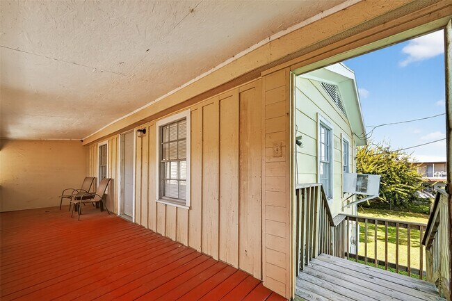 Building Photo - 1012 12th St