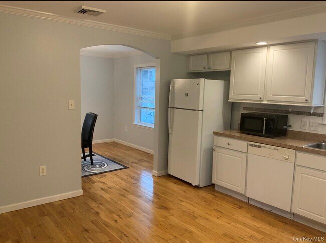 Building Photo - 115 High St