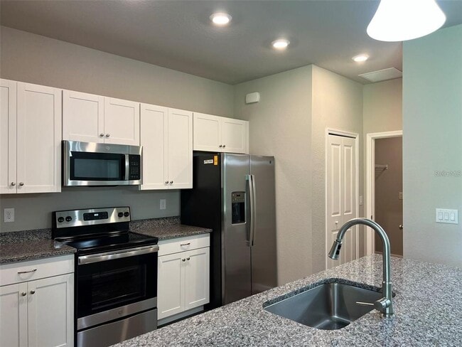 Building Photo - 3685 Trenton Ln