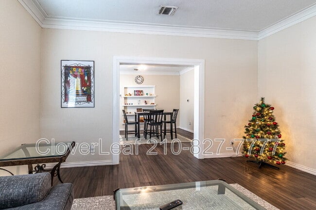 Building Photo - 1317 W French Pl