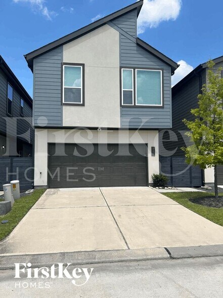 Primary Photo - 317 N Centro Cir