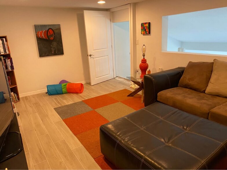 Building Photo - 313 Bobby Jones Rd