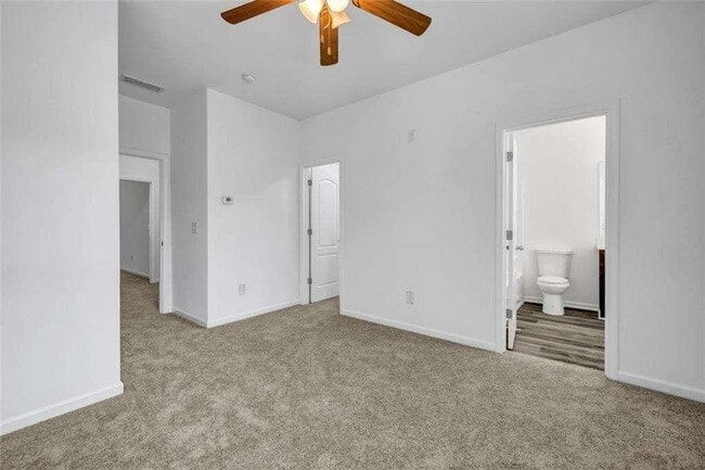 Building Photo - 3037 Bonnes Dr