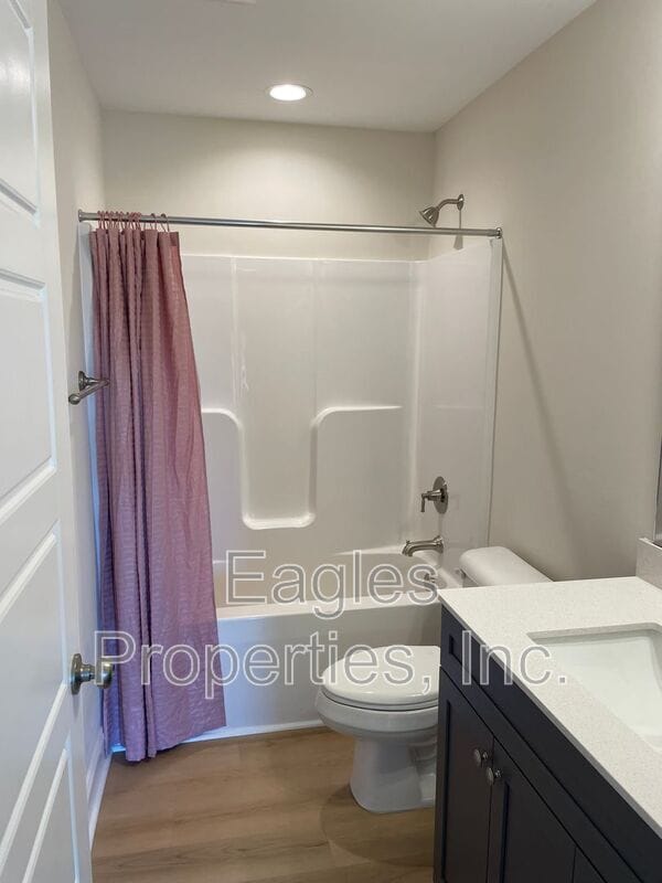 Building Photo - 416 Wade St