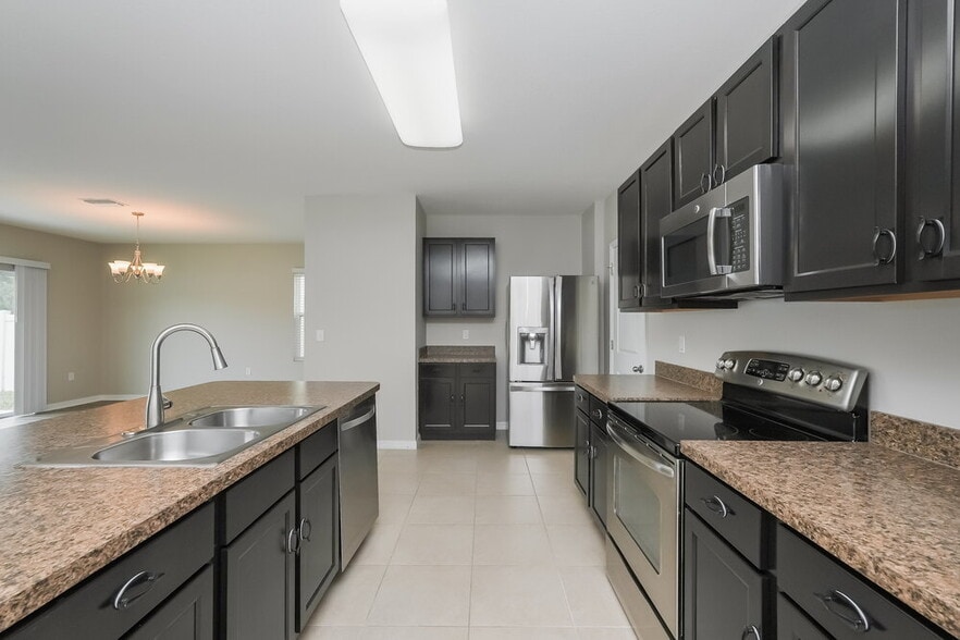 Building Photo - 10145 Geese Trail Cir