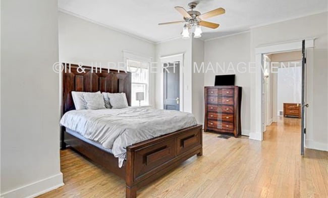 Building Photo - 11 E 57th Terrace
