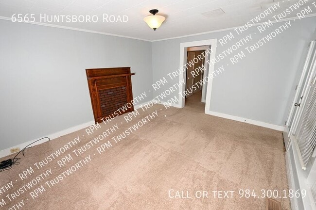 Building Photo - 6565 Huntsboro Rd