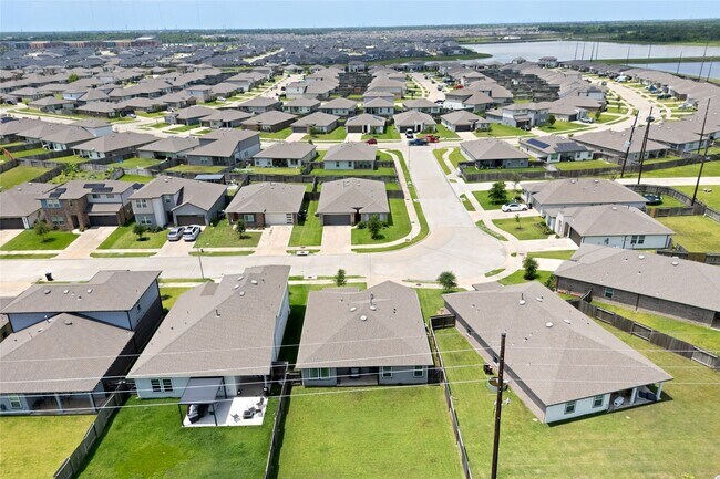 Building Photo - 1134 Della Ln