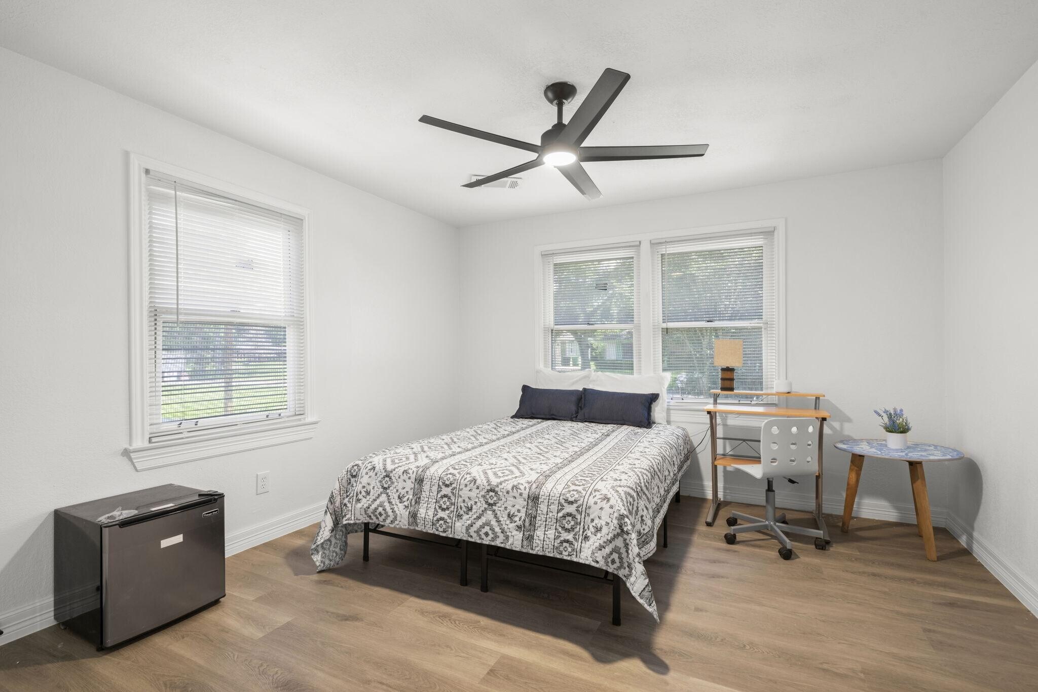 Building Photo - 4943 Culmore Dr