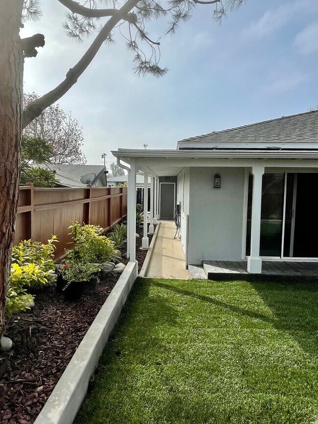Building Photo - 7531 W 88th Pl