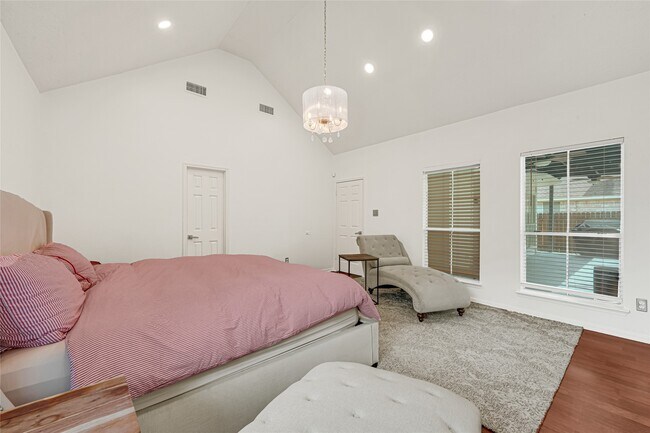 Building Photo - 8307 Summer Reef Dr