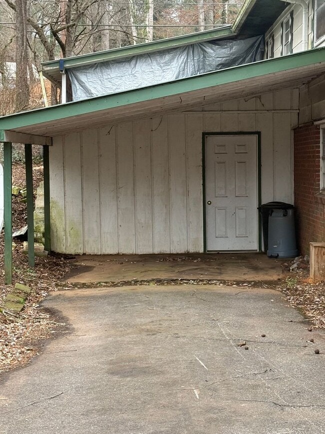 Building Photo - Springdale A