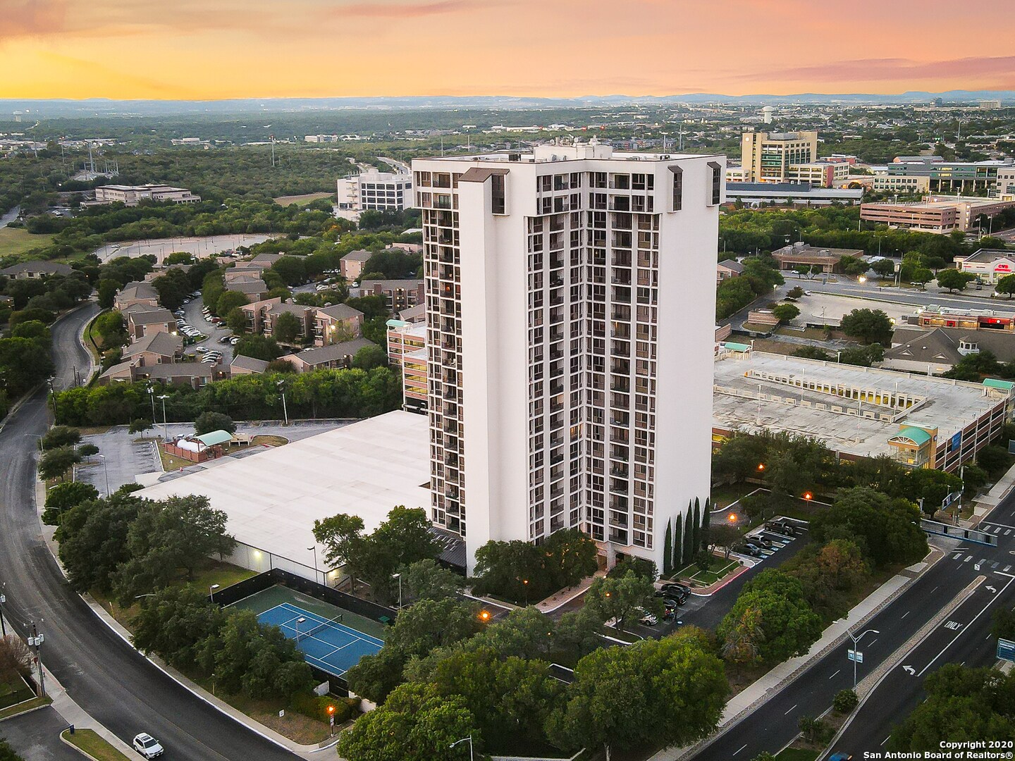 Building Photo - 7701 Wurzbach Rd