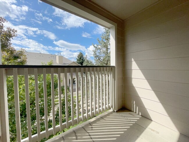 Building Photo - 3 bedroom condo in Broomfield! Master bedr...