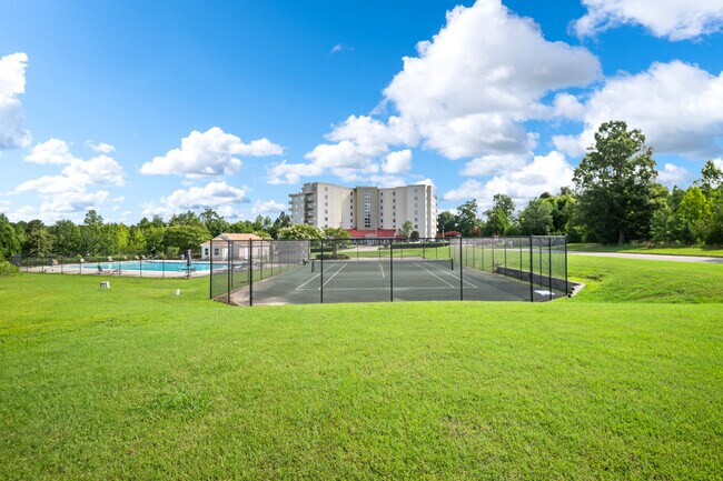 Building Photo - 301 Beacon Ridge Dr