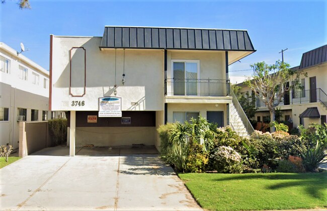 Building Photo - can374