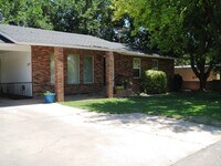 Building Photo - 3-BR Duplex in Santa Clara