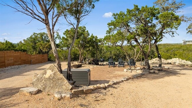 Building Photo - 17210 W Beach Rd