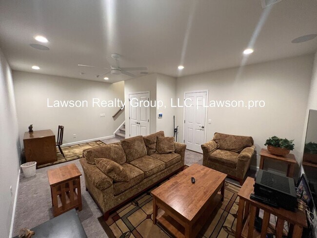 Building Photo - Upscale and Spacious Daleville Townhome