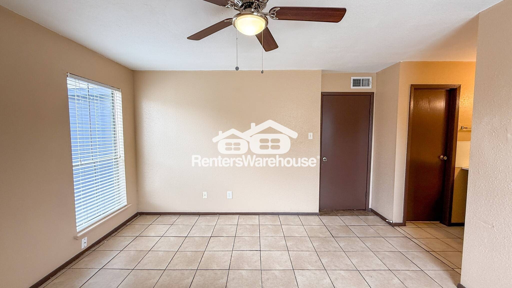 Building Photo - 13480 S Thorntree Dr