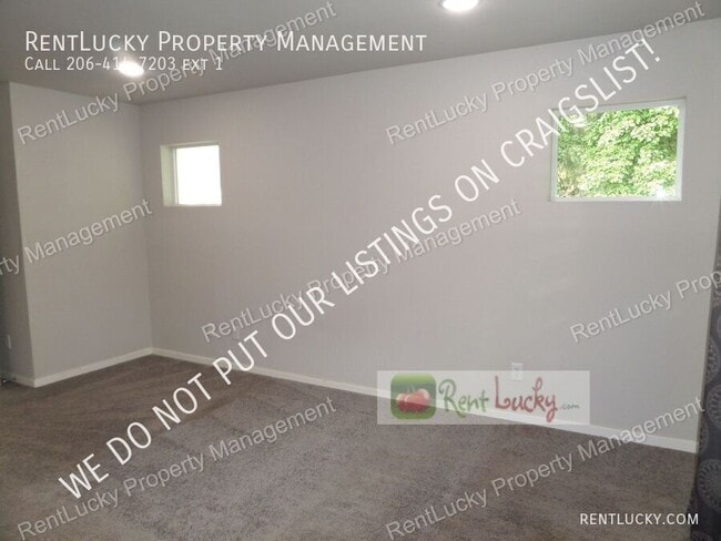 Building Photo - 24520 95th Pl S