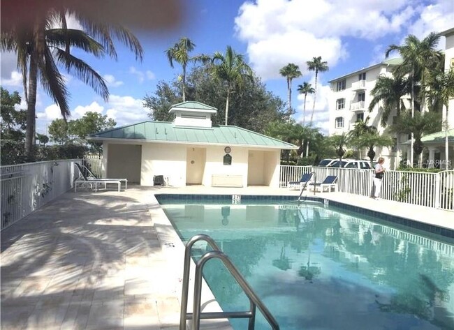 Building Photo - 200 Harbor Walk Dr