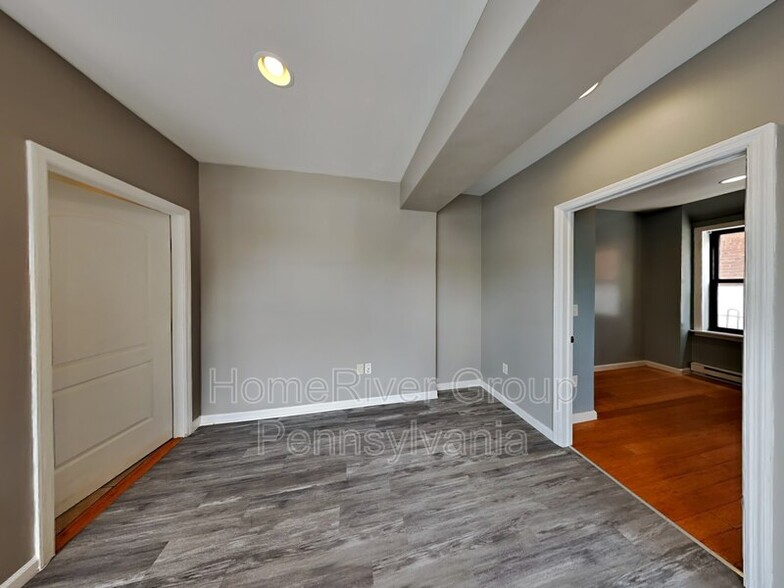 Building Photo - 1804 Chestnut St