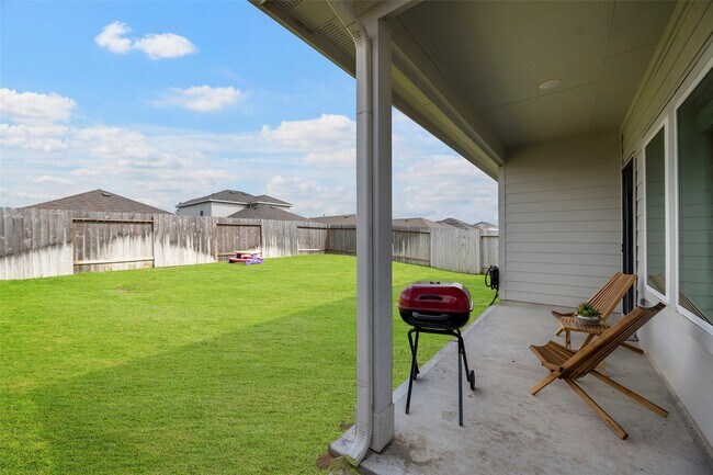 Building Photo - 5223 Mossdale Blf Ln