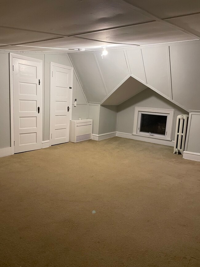 Building Photo - 1416 Riverview Ave