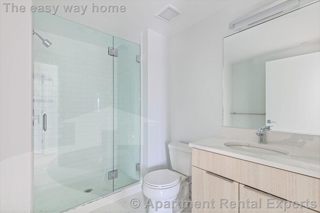 Building Photo - 10 Soden St