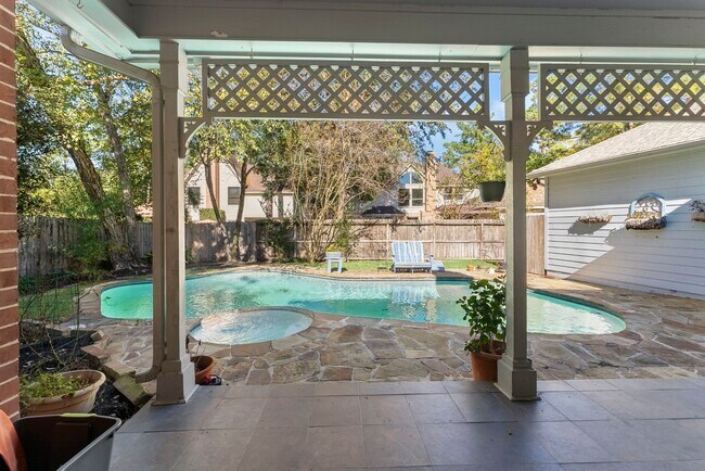 Building Photo - 11 Hornsilver Pl