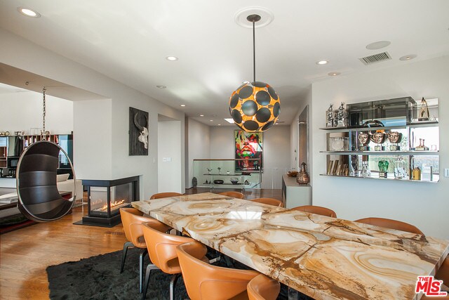 Building Photo - 9444 Sierra Mar Pl