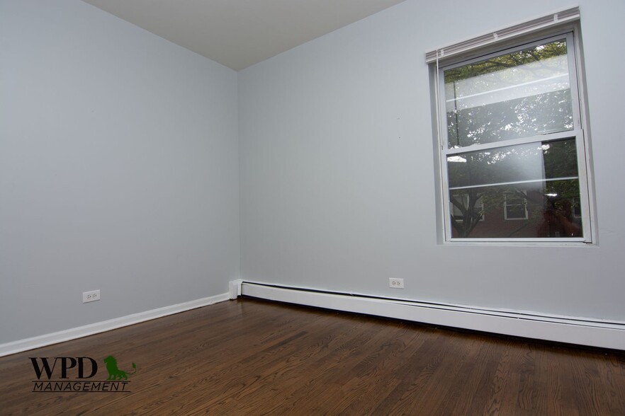 Building Photo - 1506 W 80th St