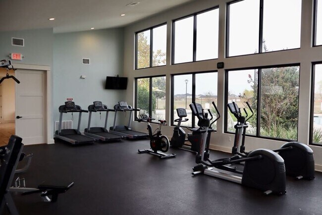 Building Photo - 8128 Daisy Cutter Crossing