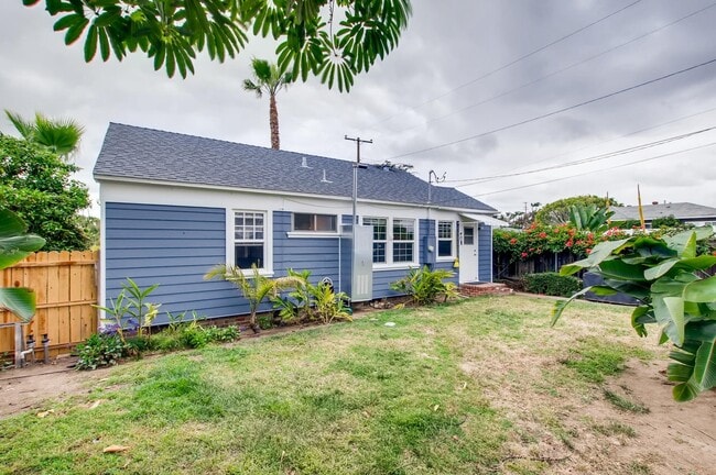 Building Photo - Charismatic 2 Bedroom/1 Bath Home For Rent in South Park!