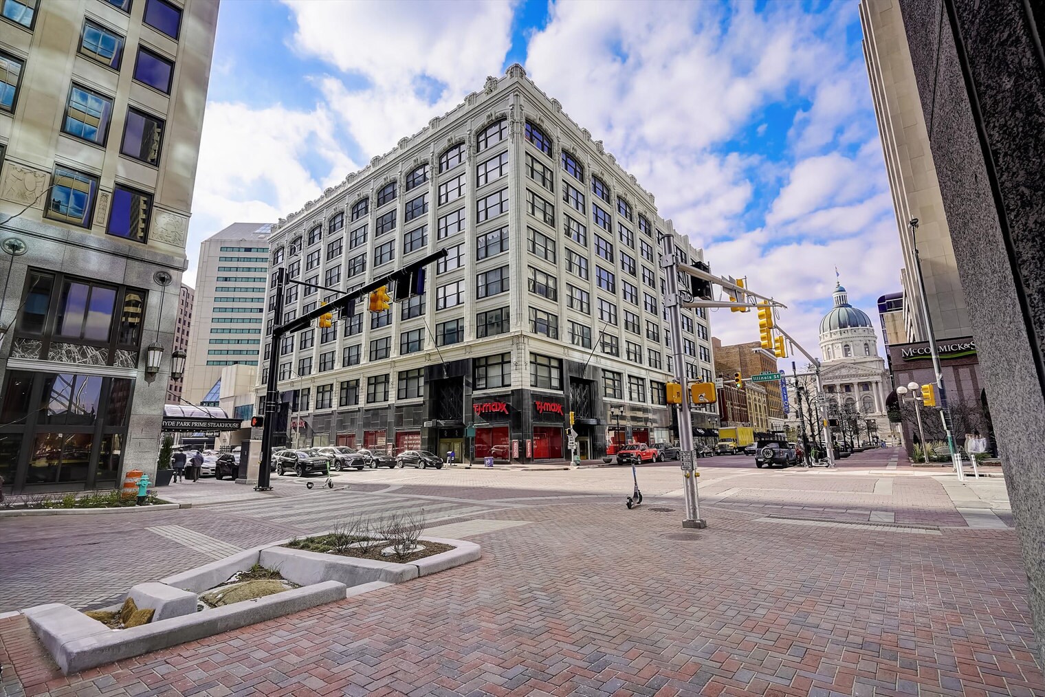 Building Photo - 125 W Market St