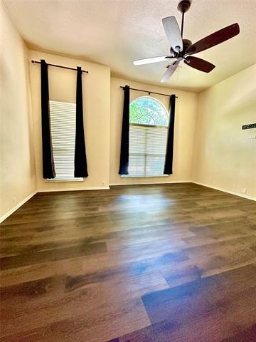 Building Photo - 2837 Del Largo Way