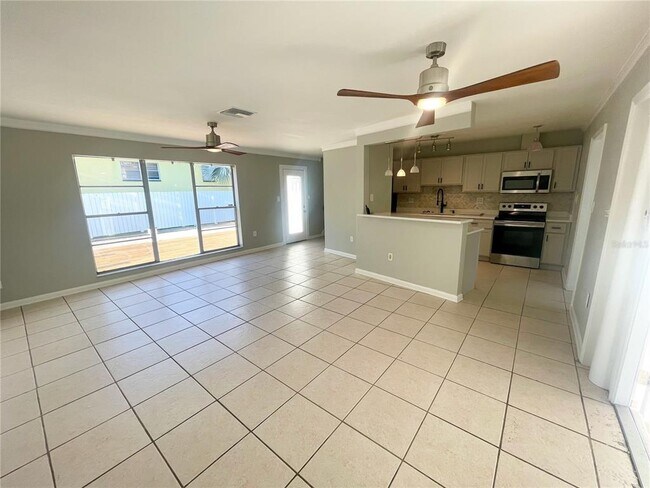 Building Photo - 4608 S Hesperides St