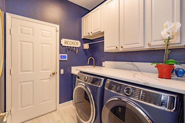 Building Photo - 8556 Vía Bella Notte